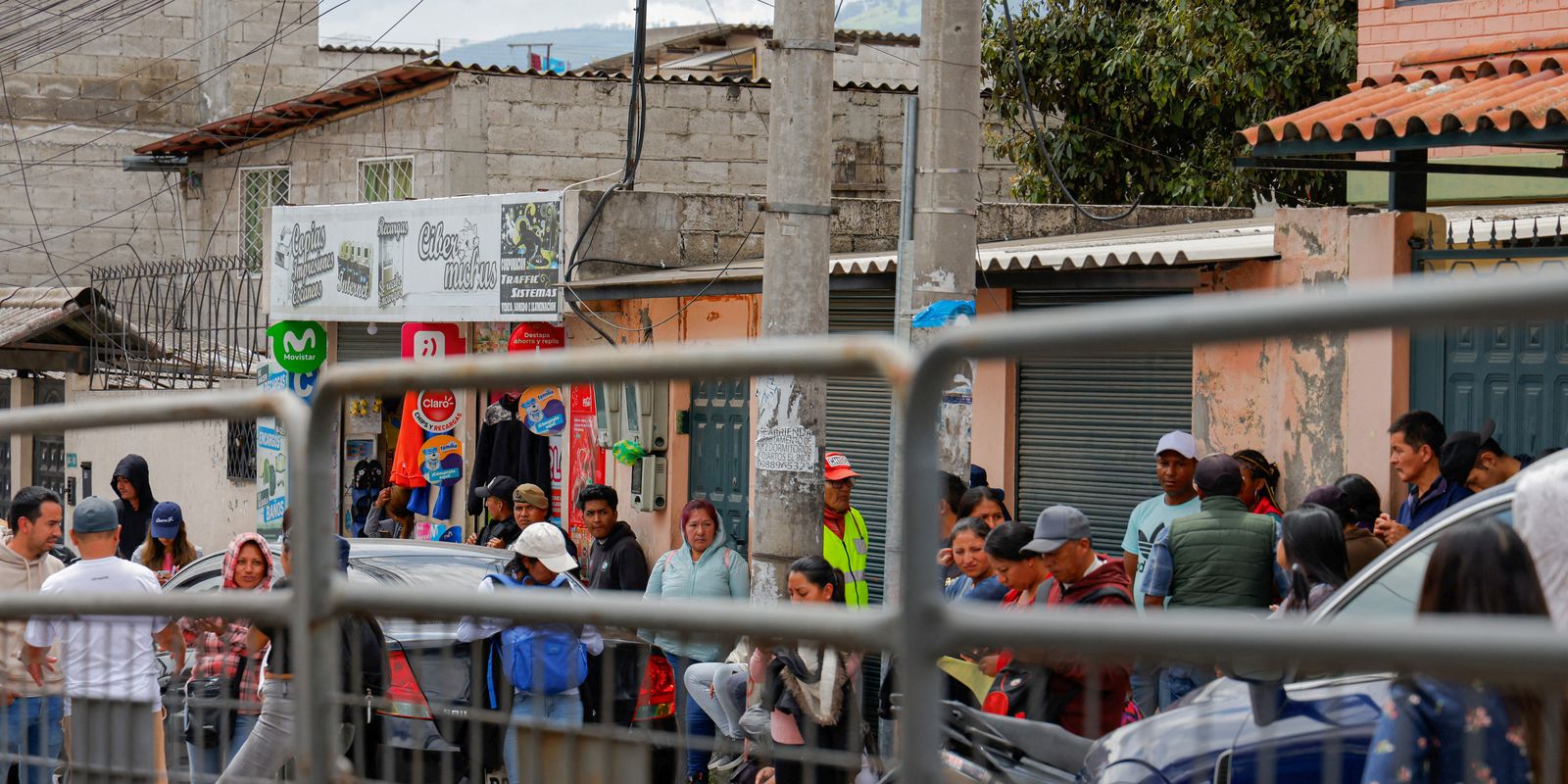 Entenda As Origens Da Atual Crise De Seguran A Do Equador Mulher