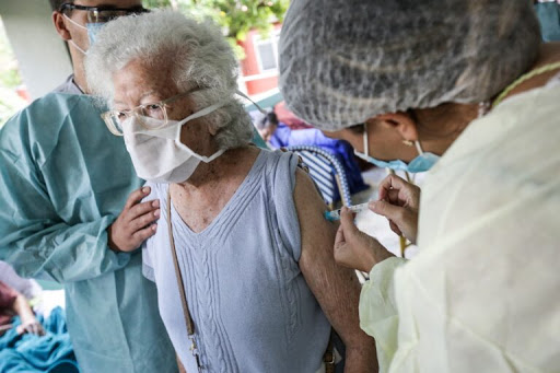 Mais de 54 mil idosos vacinados no Distrito Federal
