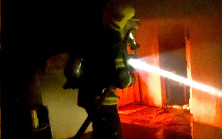 Homem é suspeito de colocar fogo na casa e no carro da ex-mulher em Águas Lindas de Goiás