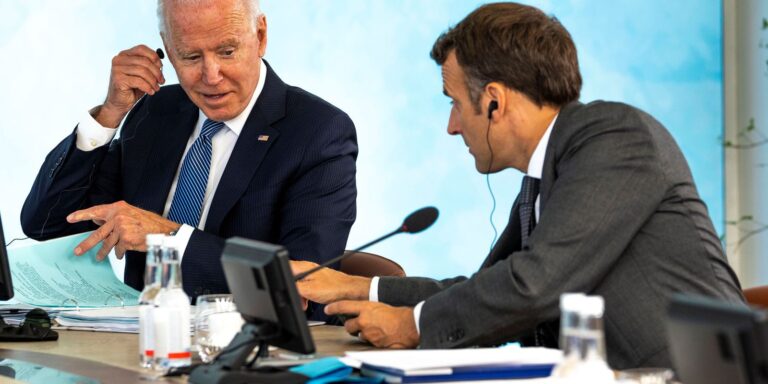 Biden e Macron discutem defesa europeia e se reunirão em Roma
