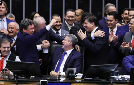 Brasília (DF) 06/07/2023 Comemoração da aprovação em primeiro turno da Reforma Tributária na Câmara dos Deputados.  Foto Lula Marques/ Agência Brasil.