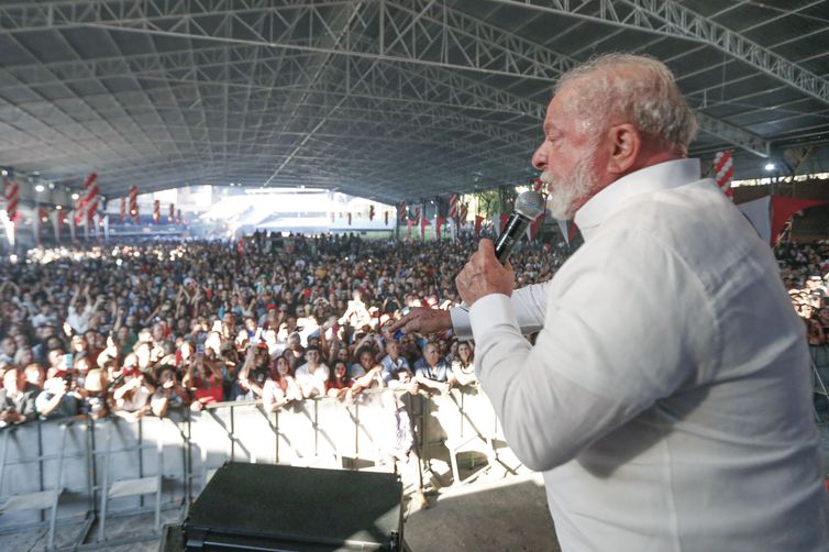 São Bernardo do Campo (SP) 23/07/2023  - Presidente  Luiz Inácio Lula da Silva (c), participa do evento de posse da nova diretoria do Sindicato dos Metalúrgicos do ABC.
Foto: Paulo Pinto/Agência Brasil
