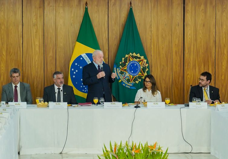 Brasília (DF), 27/10/2023, O presidente Lula, fala com a imprensa, durante café da manhã com jornalistas, no Palácio do Planalto. Foto: Rafa Neddermeyer/Agência Brasil