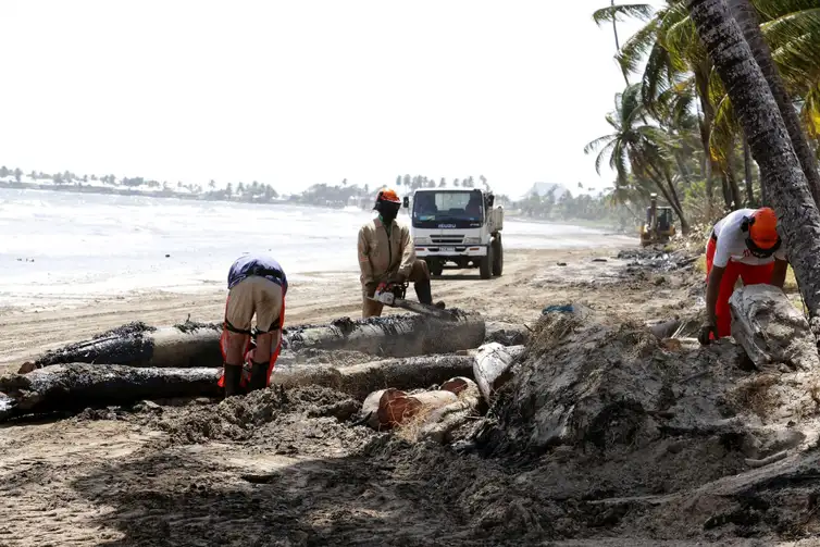 Trinidad Tobago 12/02/2024 Uma área afetada por um derramamento de óleo na Ilha de Tobago, Trinidad e Tobago. Foto Reuters.