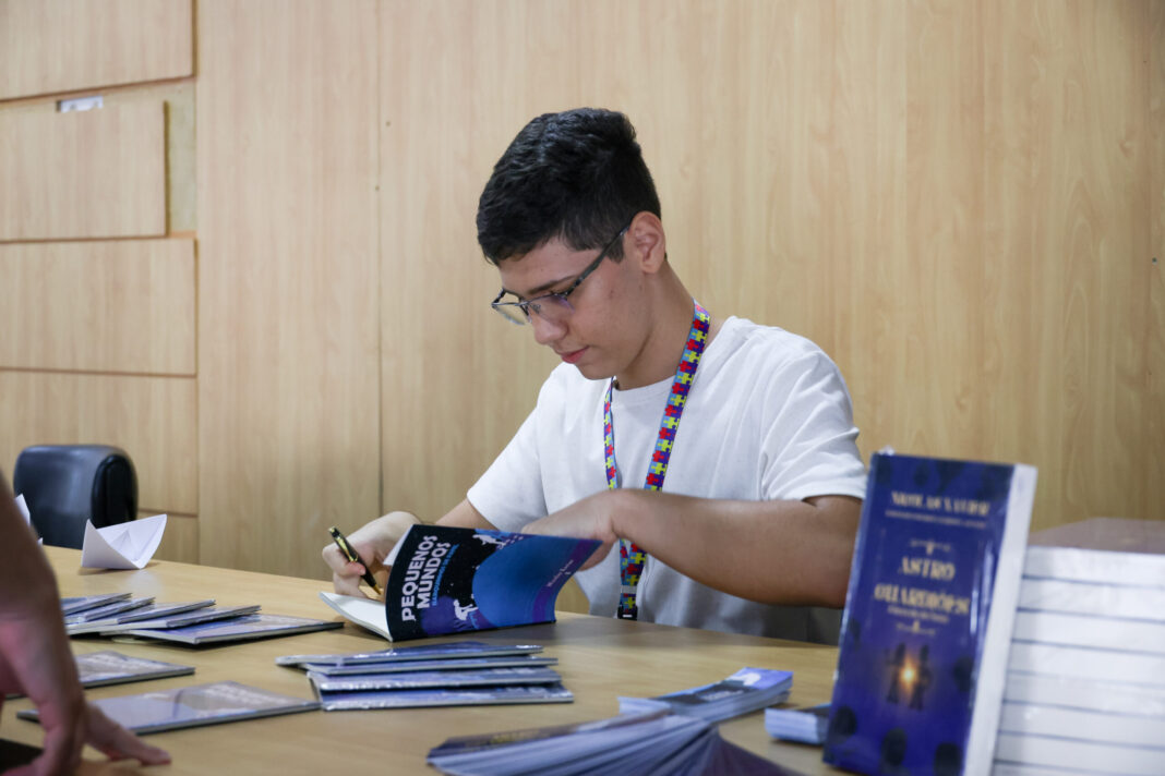 LACAMENTO-LIVRO-CAPA-scaled